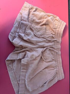 Coral linen shorts